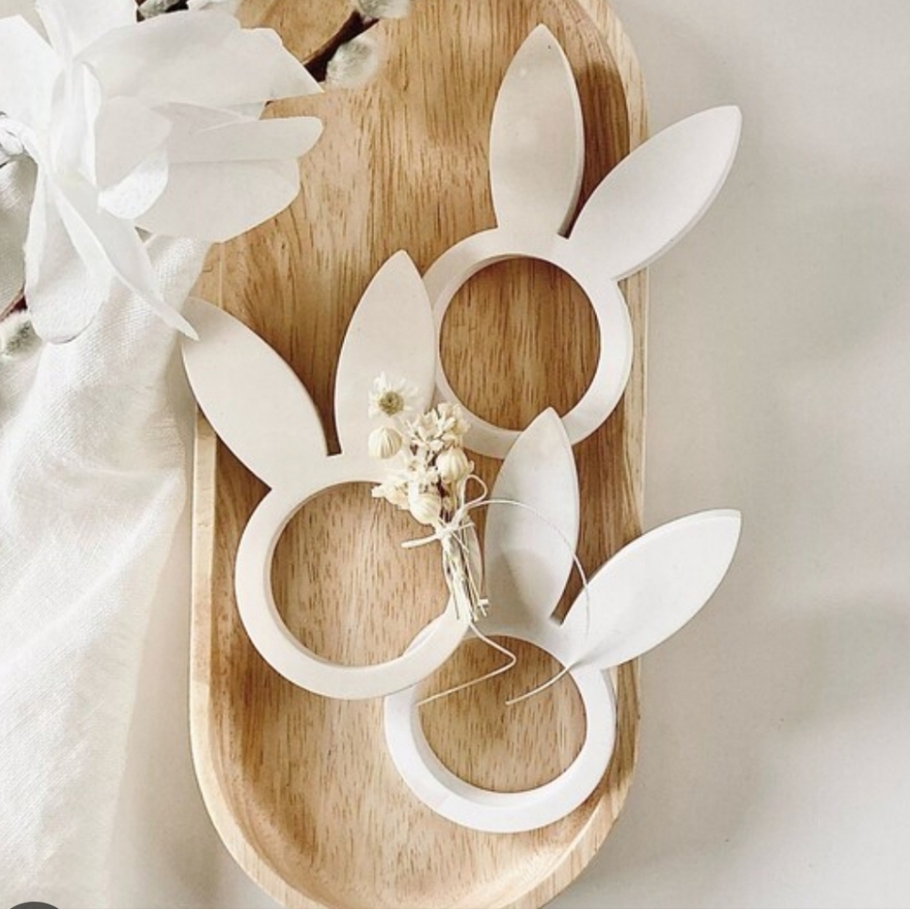 THRESHOLD 4 Wooden White Easter Spring Bunny Shaped Napkin Rings Set Of 4